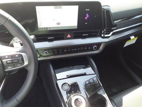 New 2025 Kia Sportage EX image 26