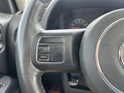 Used 2015 Jeep Patriot High Altitude AWD/4WD image 15