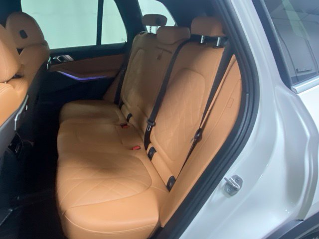 Used 2024 BMW X5 xDrive50e w/ Premium Package AWD/4WD image 14