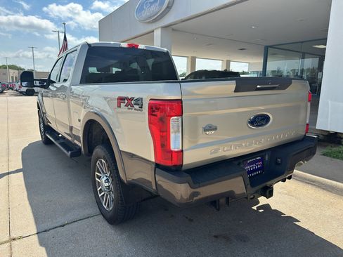 Used 2017 Ford F250 King Ranch w/ FX4 Off-Road Package AWD/4WD image 6