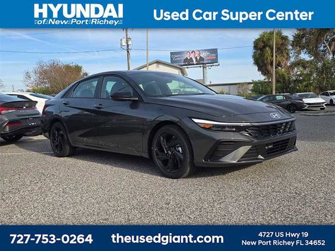 New 2026 Hyundai Elantra Sport image 9