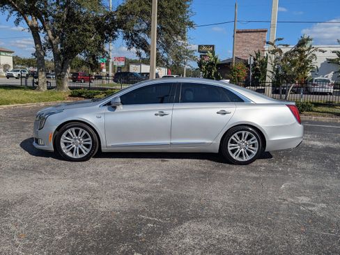 Used 2018 Cadillac XTS Luxury image 7