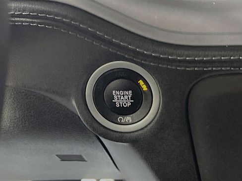 Used 2023 Dodge Charger R/T w/ Plus Group image 23