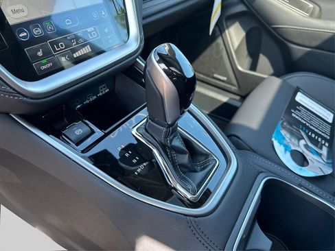 Certified 2025 Subaru Outback Limited image 42