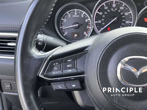 Used 2018 MAZDA CX-5 Touring w/ Preferred Equipment Package FWD image 15