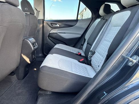 Used 2023 Chevrolet Equinox LT image 30