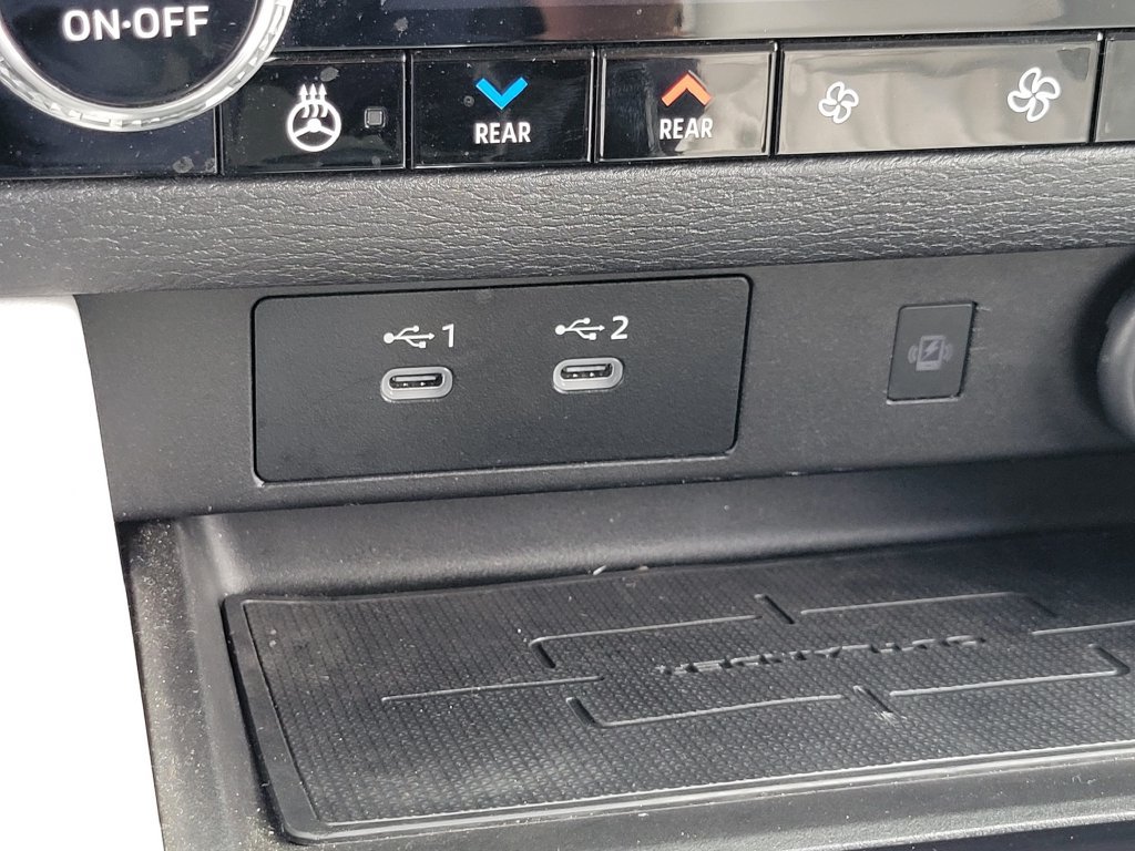 Used 2025 Mitsubishi Outlander SEL AWD/4WD image 13