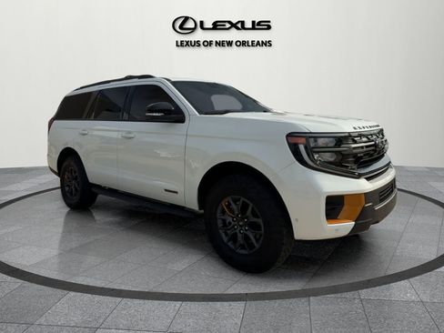 Used 2025 Ford Expedition Tremor image 1