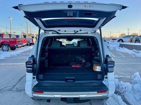 Used 2025 Toyota 4Runner Trailhunter image 14