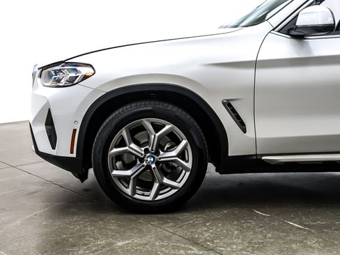 Used 2024 BMW X3 sDrive30i w/ Premium Package image 11