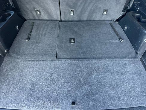 Used 2018 Toyota Highlander LE w/ Carpet Mat Package (TMS) image 15