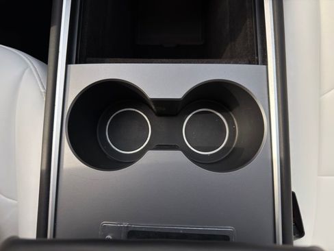 Used 2022 Tesla Model 3 Performance image 20