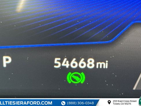 Used 2024 Volkswagen Tiguan SE image 31