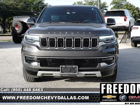 Used 2024 Jeep Wagoneer Series II w/ Flexible Seating Group AWD/4WD image 2