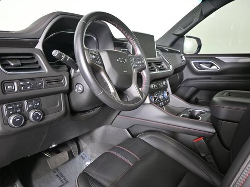 Used 2022 Chevrolet Tahoe RST w/ Luxury Package AWD/4WD image 24