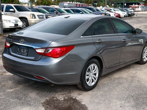 Used 2013 Hyundai Sonata GLS image 11