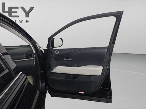 Used 2013 Lexus RX 450h AWD w/ Navigation Pkg image 31