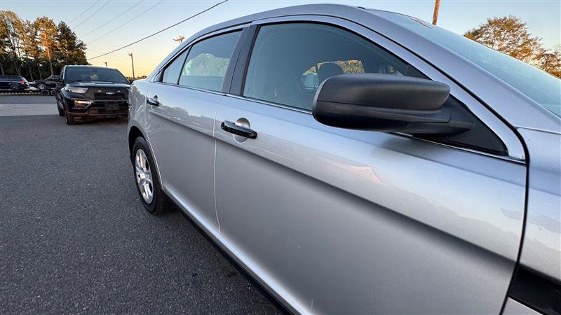 Used 2015 Ford Taurus Police Interceptor AWD image 20