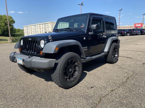 Used 2012 Jeep Wrangler Sport AWD/4WD image 4