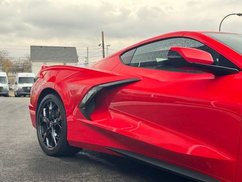 Used 2021 Chevrolet Corvette Stingray Coupe w/ Z51 Performance Package image 33