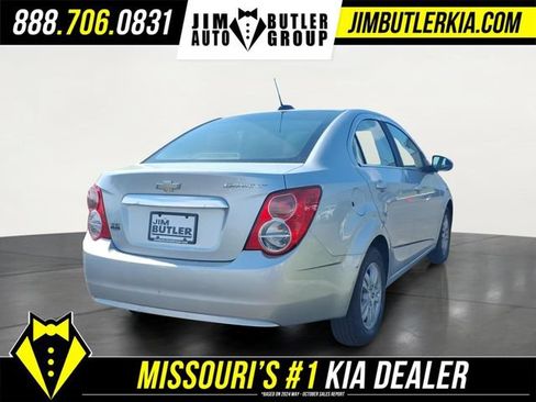 Used 2015 Chevrolet Sonic LT FWD image 23