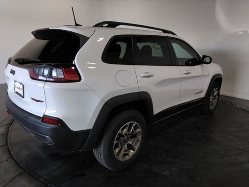 Used 2021 Jeep Cherokee Trailhawk image 5