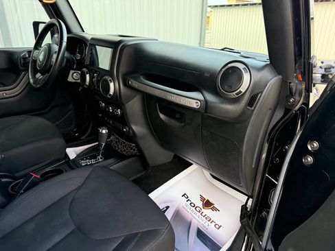 Used 2016 Jeep Wrangler Unlimited Sport w/ Quick Order Package 24S image 27