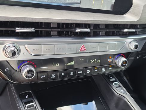 Certified 2024 Kia Telluride SX X-Line AWD/4WD image 27