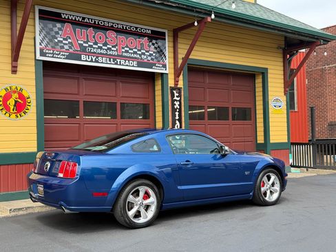 Used 2006 Ford Mustang GT Premium RWD image 5