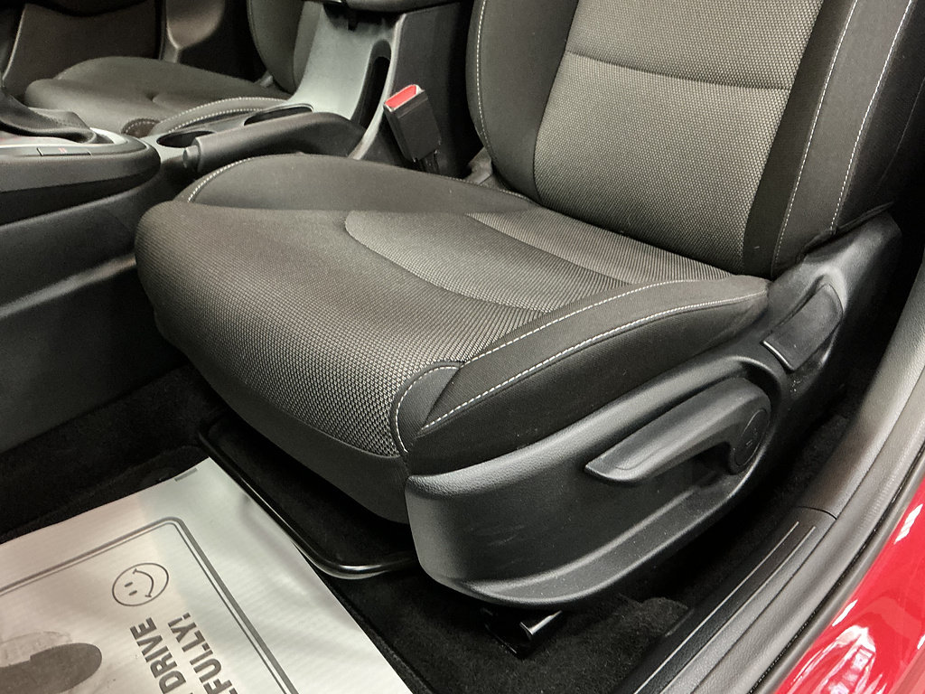 Used 2024 Kia Forte LXS w/ LXS Technology Package FWD image 20