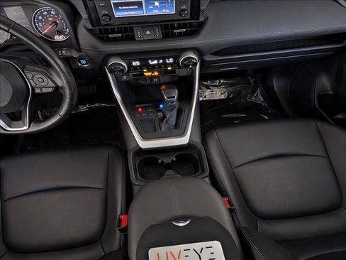 Used 2019 Toyota RAV4 XLE Premium FWD image 22
