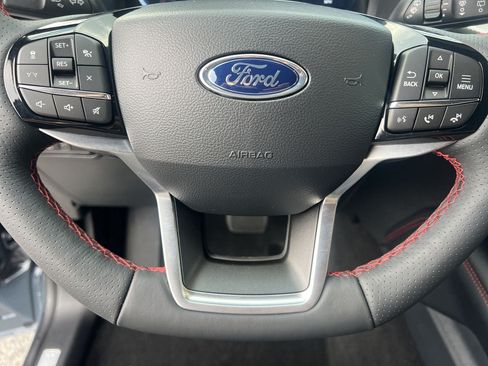 New 2026 Ford Explorer ST-Line w/ ST-Line Street Pack AWD/4WD image 9