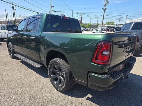 New 2026 RAM 1500 Express AWD/4WD image 5