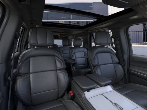 New 2025 Lincoln Navigator L Reserve w/ Jet Appearance Package image 10