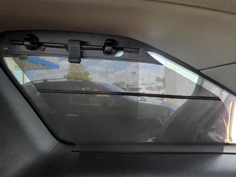 Used 2026 Toyota Sienna XLE FWD image 55