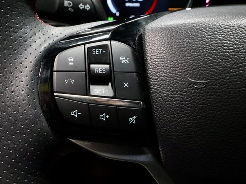 Certified 2025 Ford Explorer ST-Line w/ ST-Line Street Pack image 28