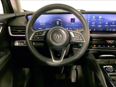 Used 2025 Buick Envision Preferred image 5