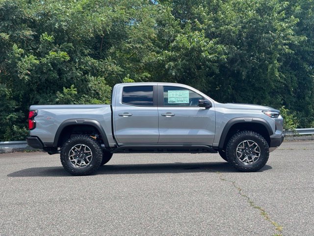 New 2026 Chevrolet Colorado ZR2 w/ Technology Package AWD/4WD image 8