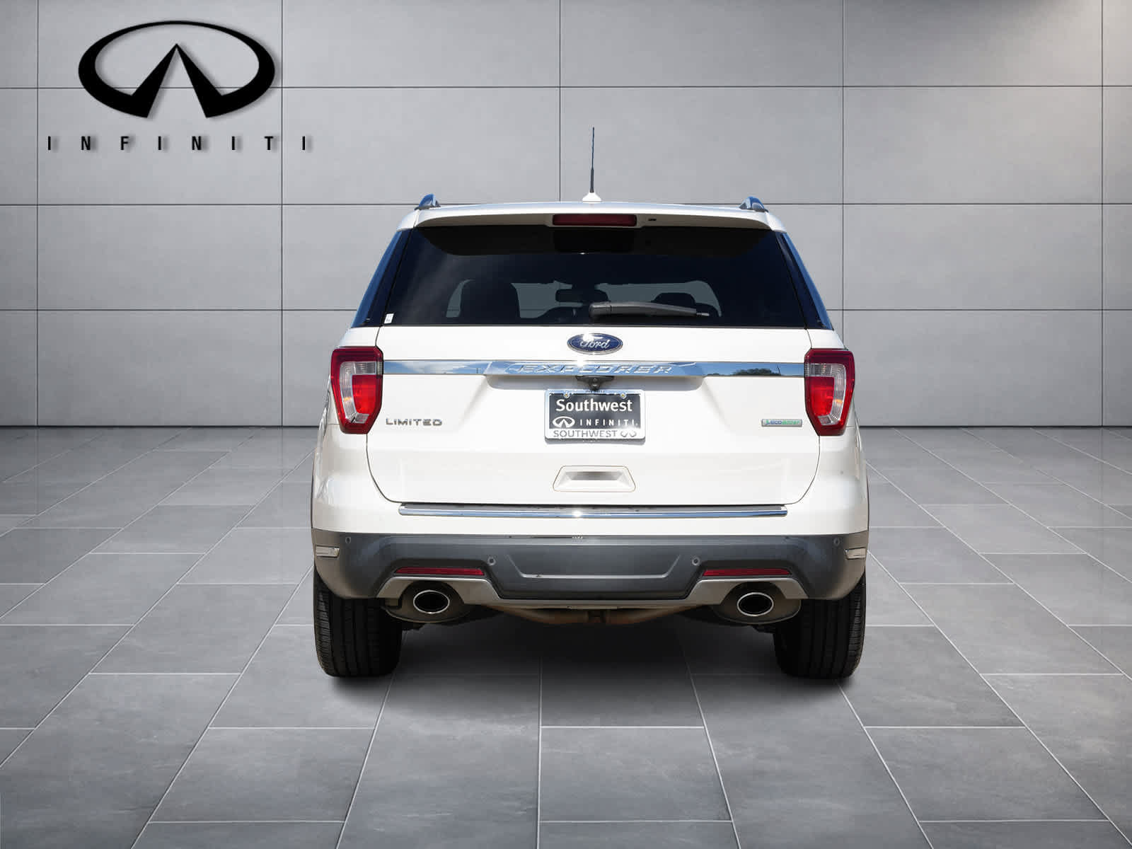 Used 2018 Ford Explorer Limited w/ Ford Safe & Smart Package FWD image 6