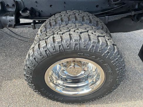 Used 2017 Ford F350 XL w/ Power Equipment Group AWD/4WD image 10