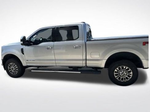 Used 2022 Ford F250 Lariat w/ Chrome Package AWD/4WD image 9