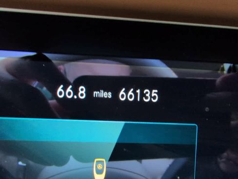 Used 2021 Mercedes-Benz E 350 Sedan image 9