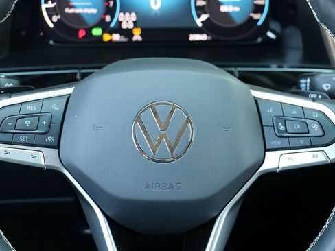 Used 2025 Volkswagen Atlas SE image 22