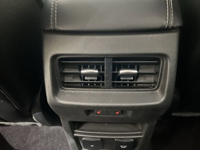 Used 2016 Ford Edge Titanium w/ Equipment Group 301A FWD image 21