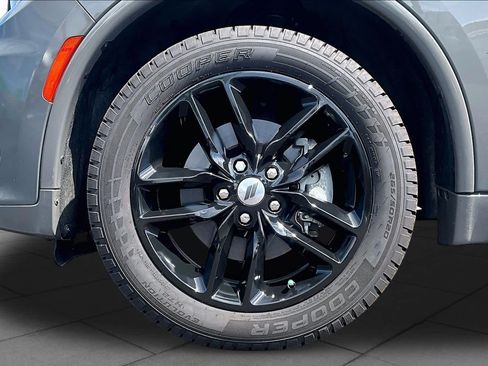 Used 2022 Dodge Durango GT AWD/4WD image 11
