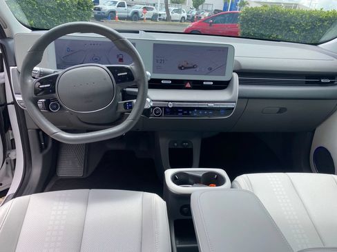 Certified 2024 Hyundai Ioniq 5 Limited RWD image 30