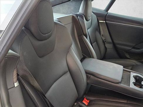Used 2024 Tesla Model S image 17