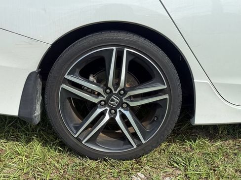 Used 2017 Honda Accord Sport Special Edition image 9
