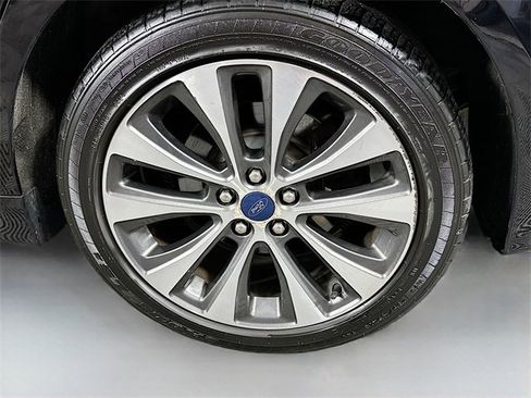 Used 2019 Ford Fusion SE image 30