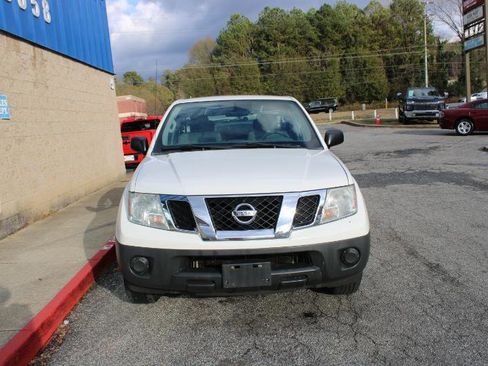 Used 2015 Nissan Frontier S image 2